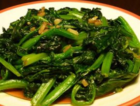 Cải xanh xào tỏi